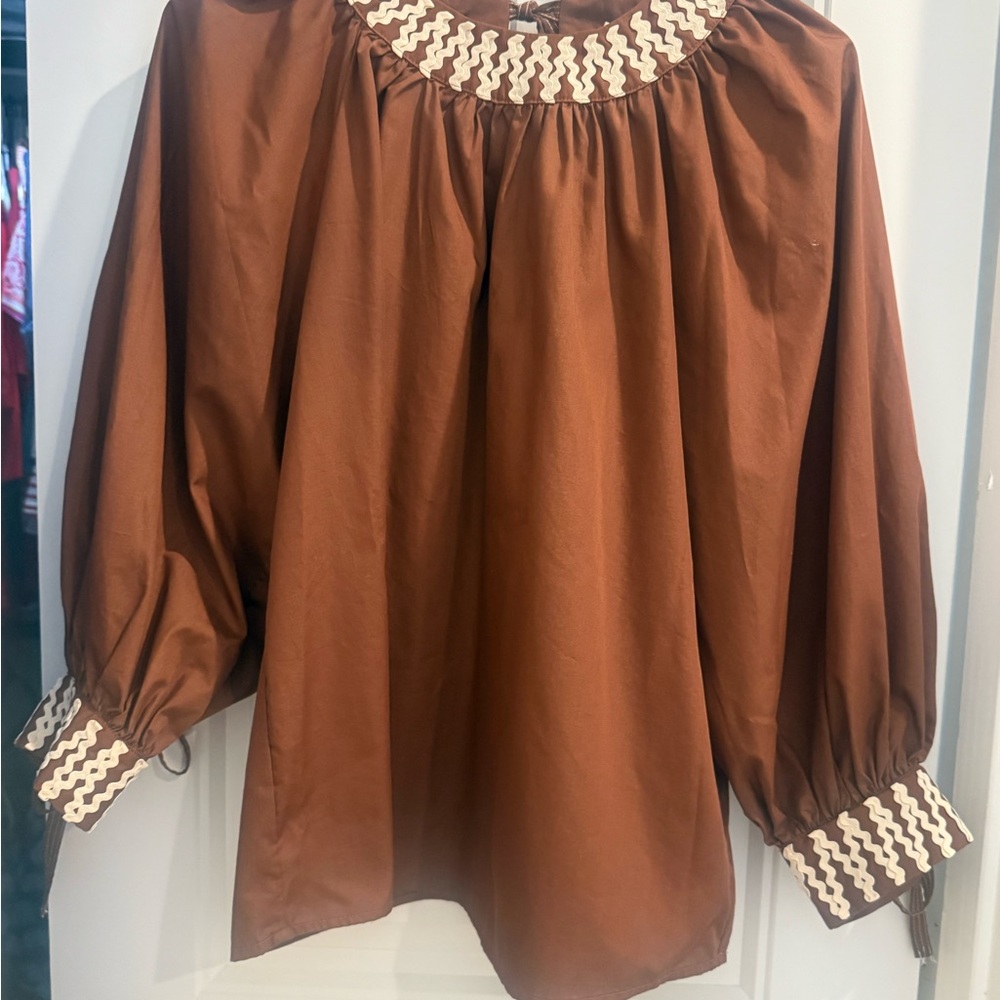 Entro Brown Women's Top with Patterned Trim